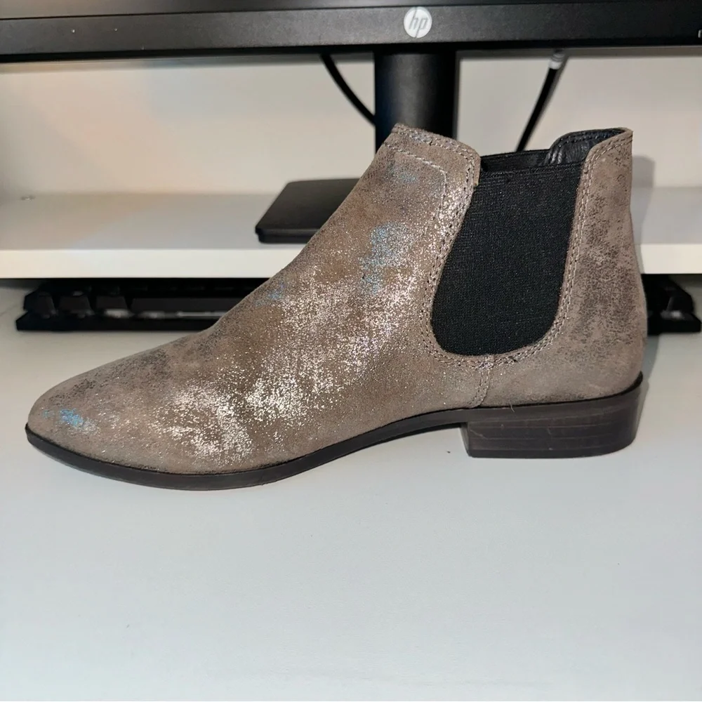 Chelsea Crew Black Label Dapper Shimmer Slip On Boots | Size 38